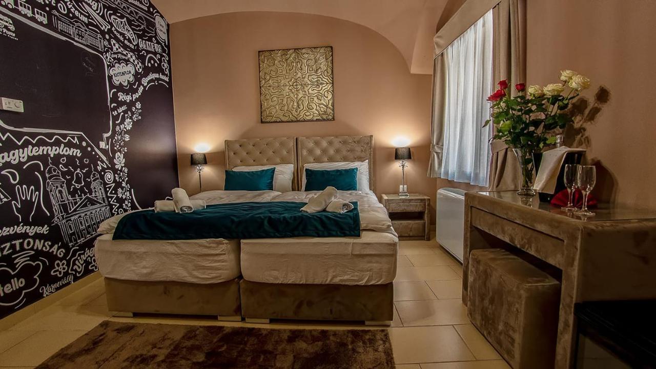 Hotel Regi Posta Etterem Es Fogado 3*
