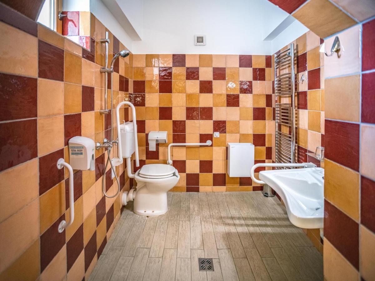 Régi Posta étterem és 3* Debrecen